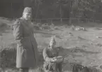 Två män på fält, Intendenturfältövning i Sunne.