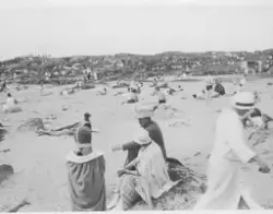 Badliv stranden i 4:e vik på Getterön. Till höger står en strandkiosk.