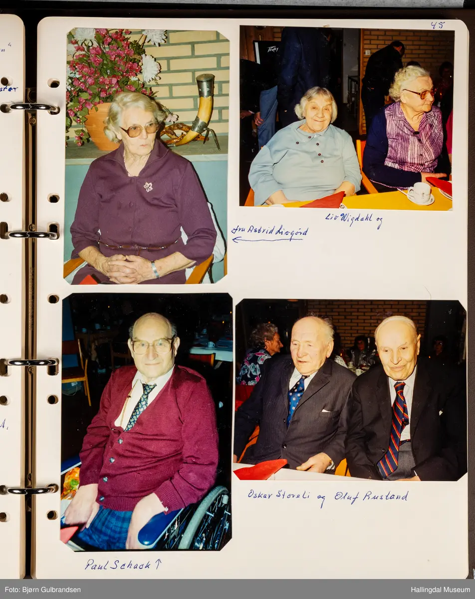 Et brunt album med 80 sider med tekst og bilder. Laget av Lions Club Nesbyen.   