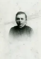 Portrett av Dorothea/Dorthea (Tea) Hansen, Gjesvær. Foto: Einan.