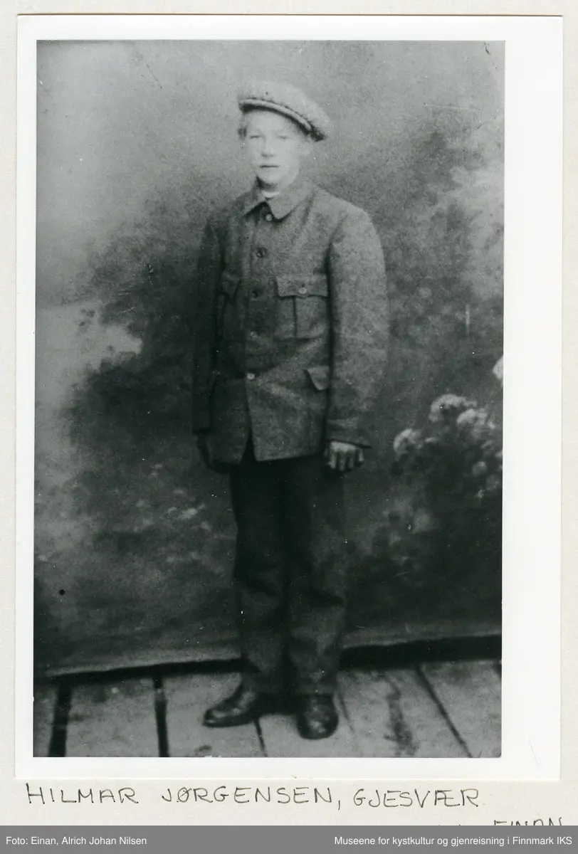 Atelierportrett av Hilmar Jørgensen, Gjesvær. Foto: Einan.