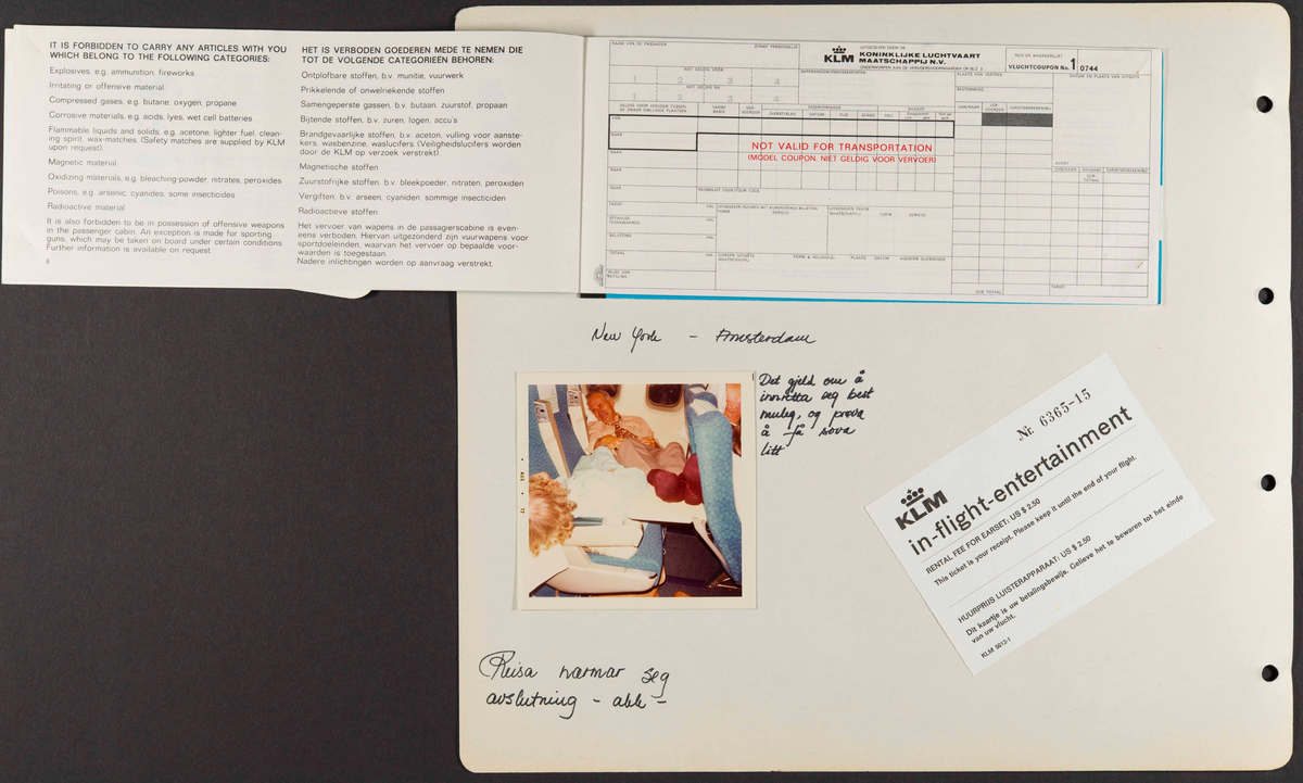 Album som dokumenterer reise til USA i 1972 "I Cleng Peersons fotspor". Albumet inneholder fotografier, reiserute, program, diverse brosjyrer, avisutklipp og tekster