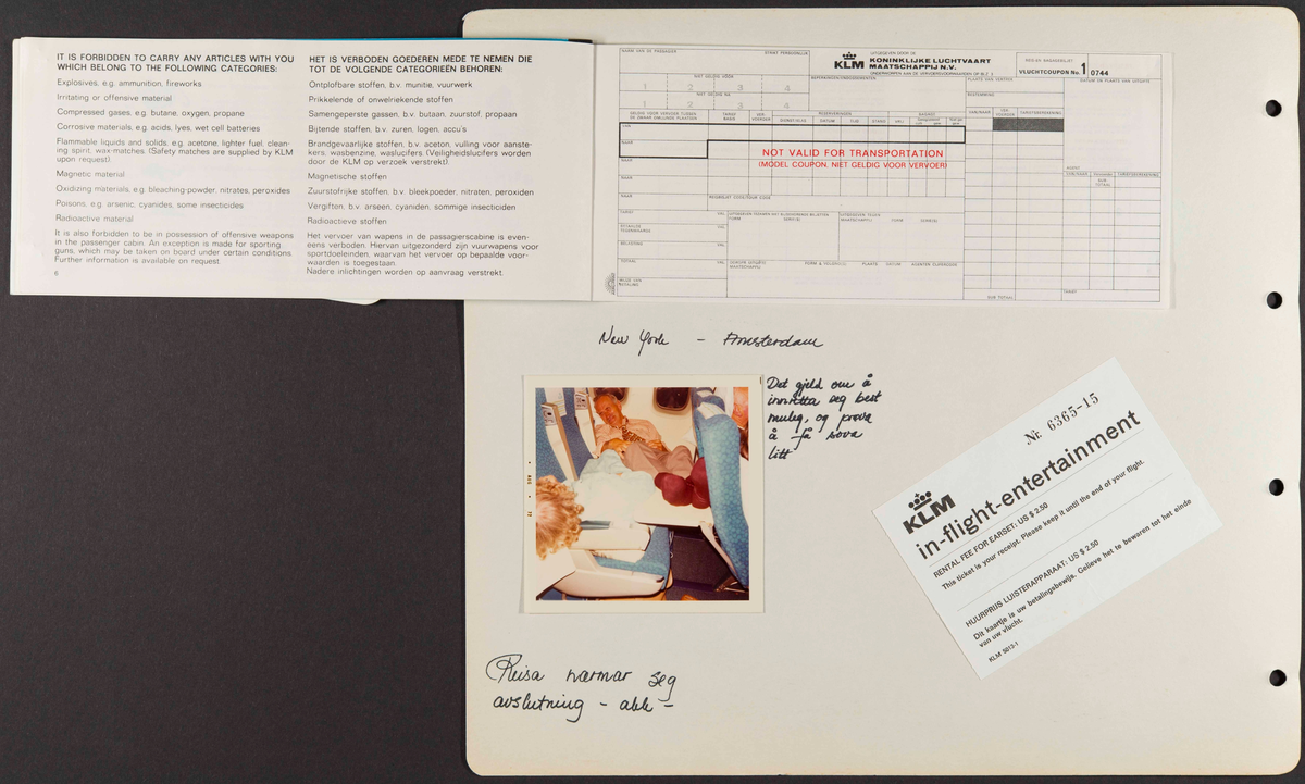 Album som dokumenterer reise til USA i 1972 "I Cleng Peersons fotspor". Albumet inneholder fotografier, reiserute, program, diverse brosjyrer, avisutklipp og tekster