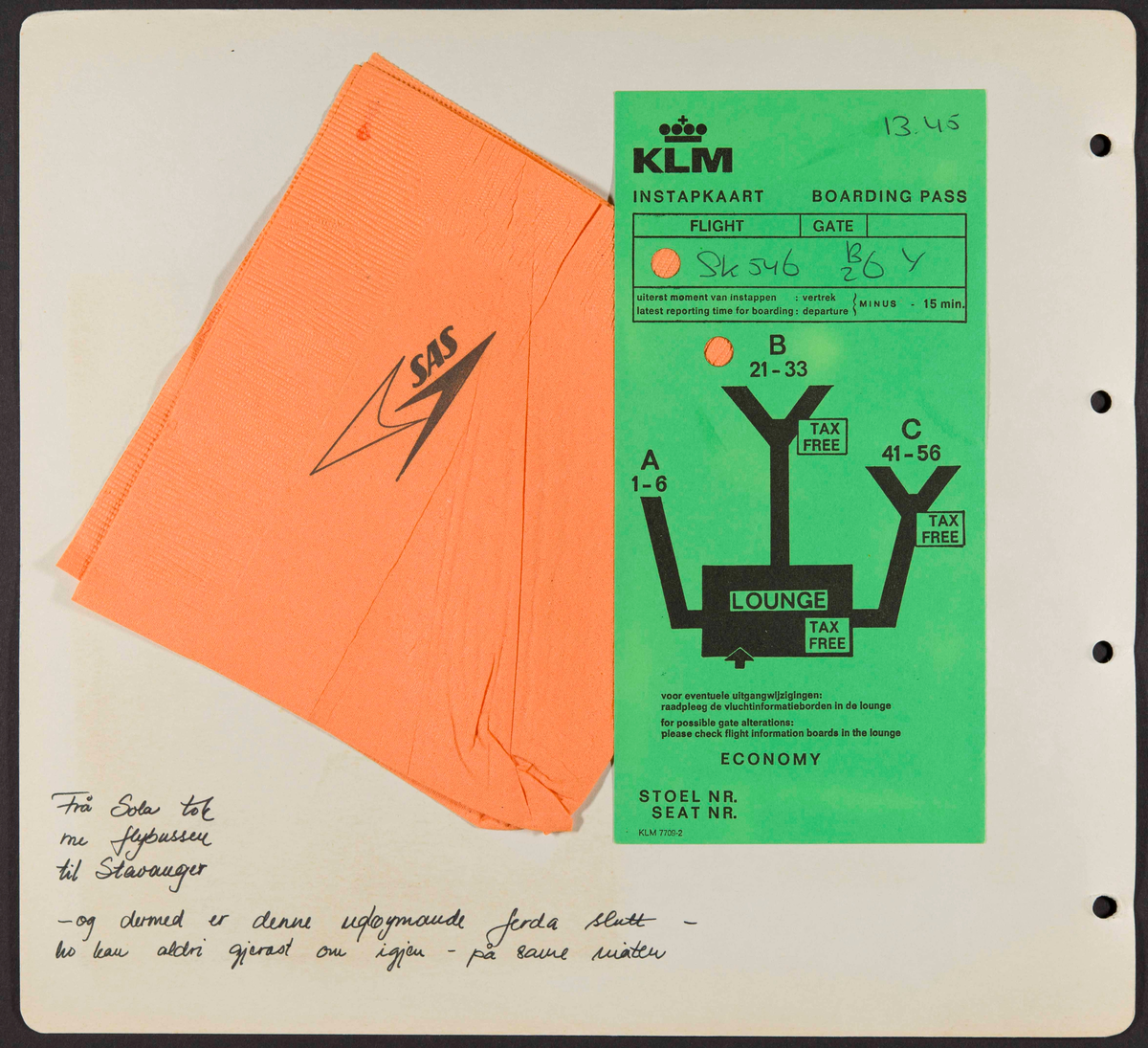 Album som dokumenterer reise til USA i 1972 "I Cleng Peersons fotspor". Albumet inneholder fotografier, reiserute, program, diverse brosjyrer, avisutklipp og tekster