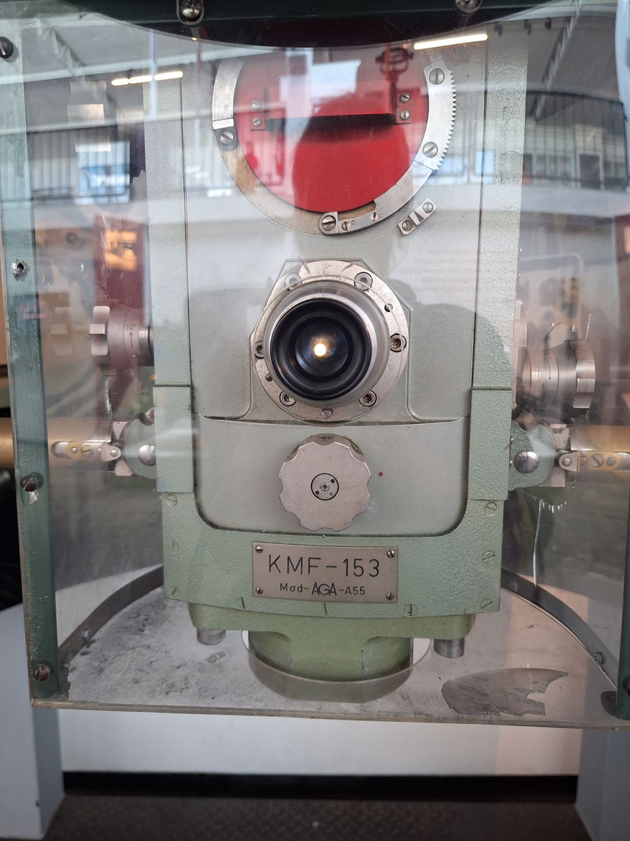 Periskop med rör och observationsdel -Sjöhistoriska museet / DigitaltMuseum