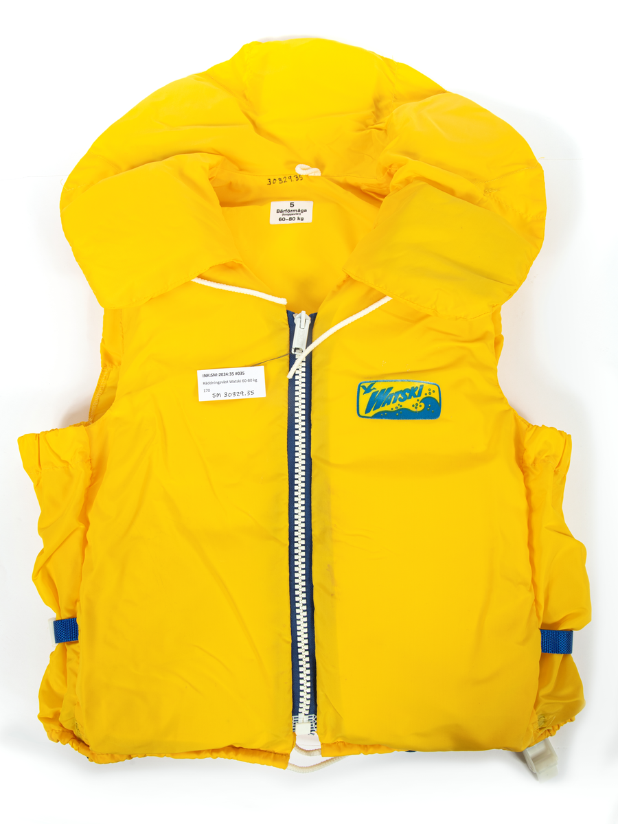 Flytväst av märket Watski i storlek 60-80 kg.