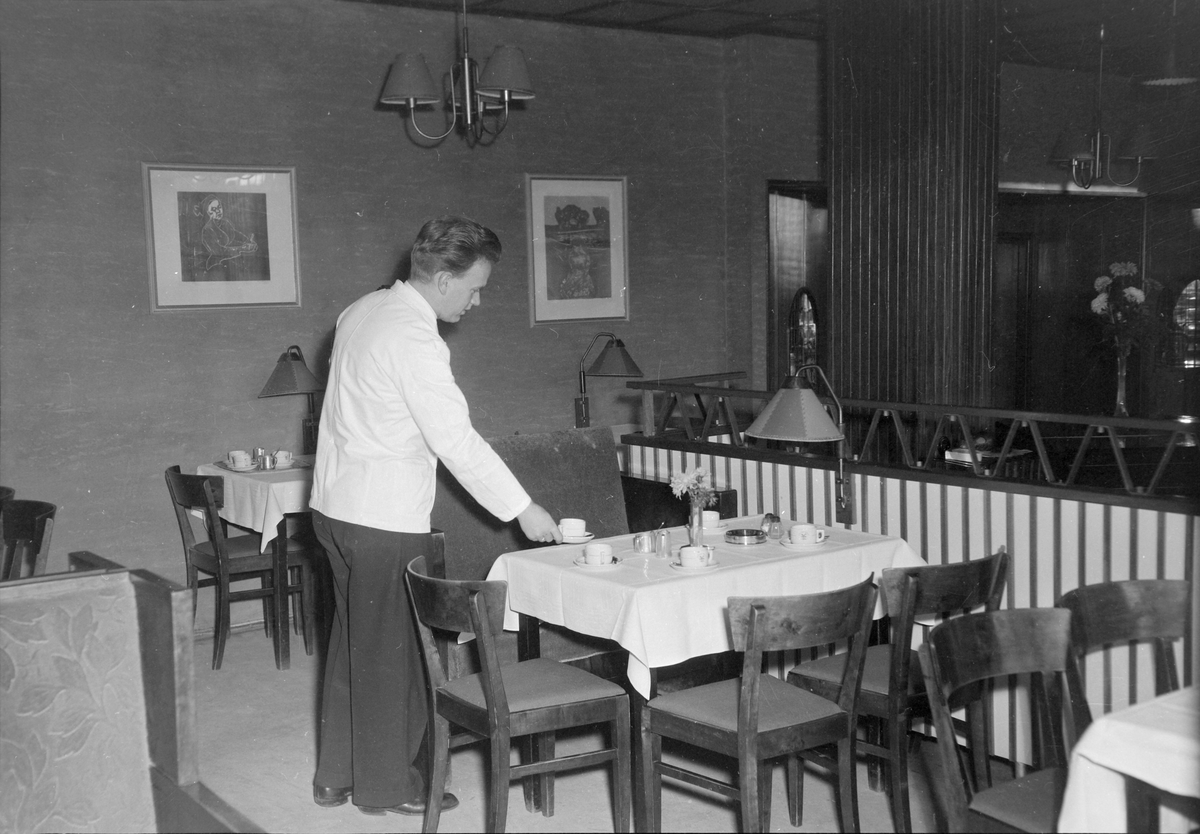 Formiddagskaffe på endel kaféer