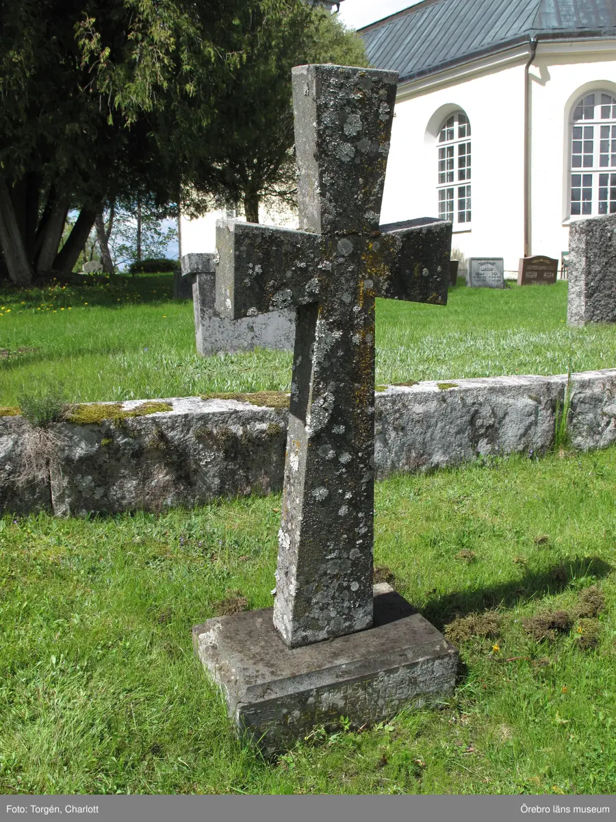 Axberg kyrkogård Inventering av kulturhistoriskt värdefulla gravvårdar 2015, Kvarter H.