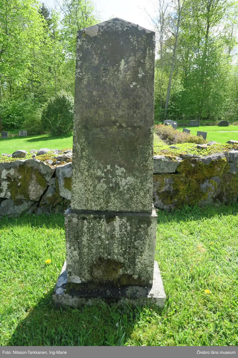 Axberg kyrkogård Inventering av kulturhistoriskt värdefulla gravvårdar 2015, Kvarter M.