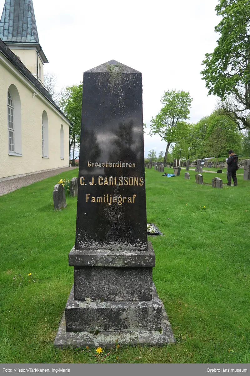 Axberg kyrkogård Inventering av kulturhistoriskt värdefulla gravvårdar 2015, Kvarter F.