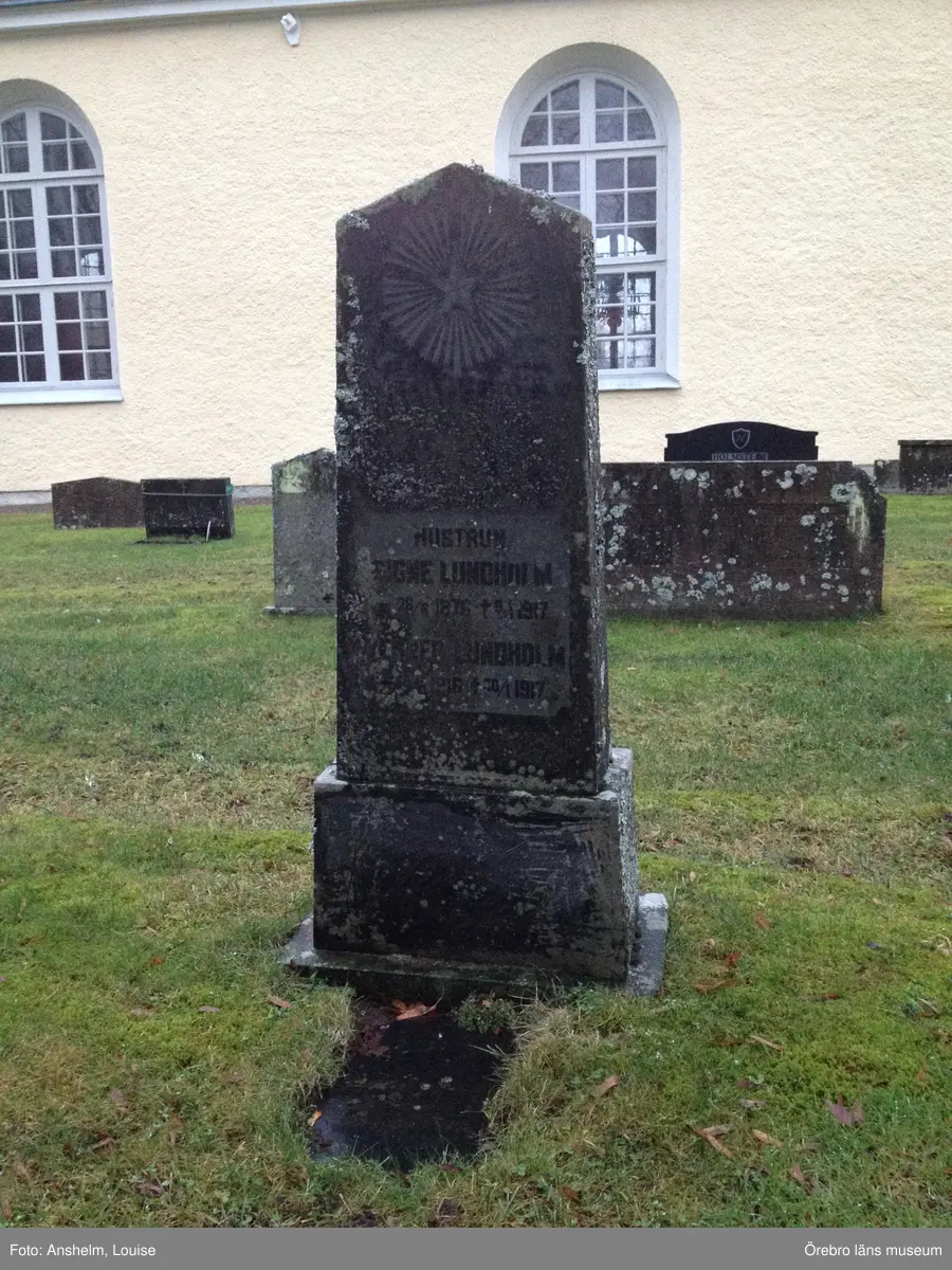 Axberg kyrkogård Inventering av kulturhistoriskt värdefulla gravvårdar 2015, Kvarter F.