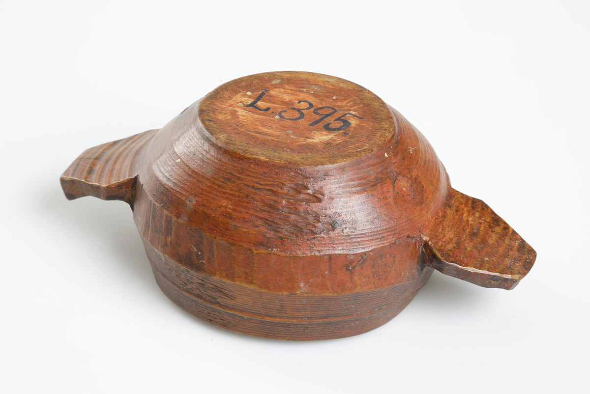 Ölbulle af trä.

Inskrivet i huvudbok 1867.