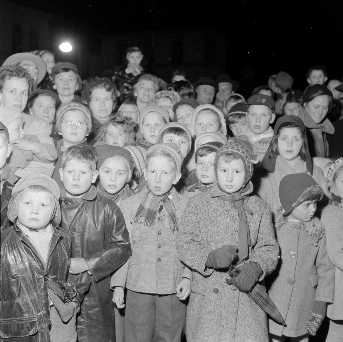 Juletreet i Trondheim tennes