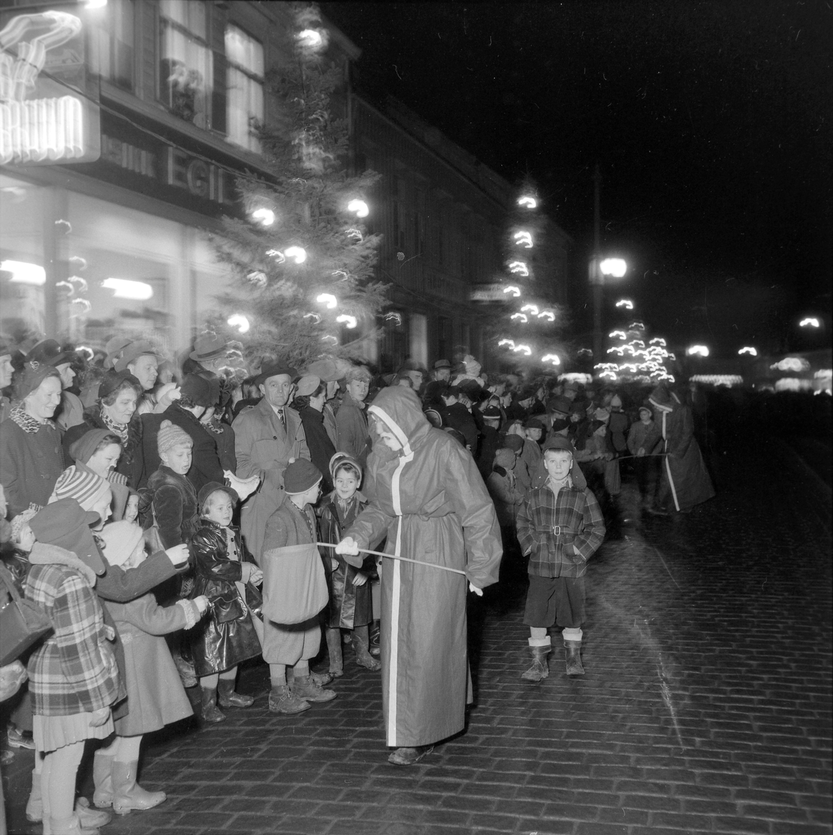 Juletreet i Trondheim tennes