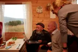 Samtale om gjenreisnigstida i Porsanger.