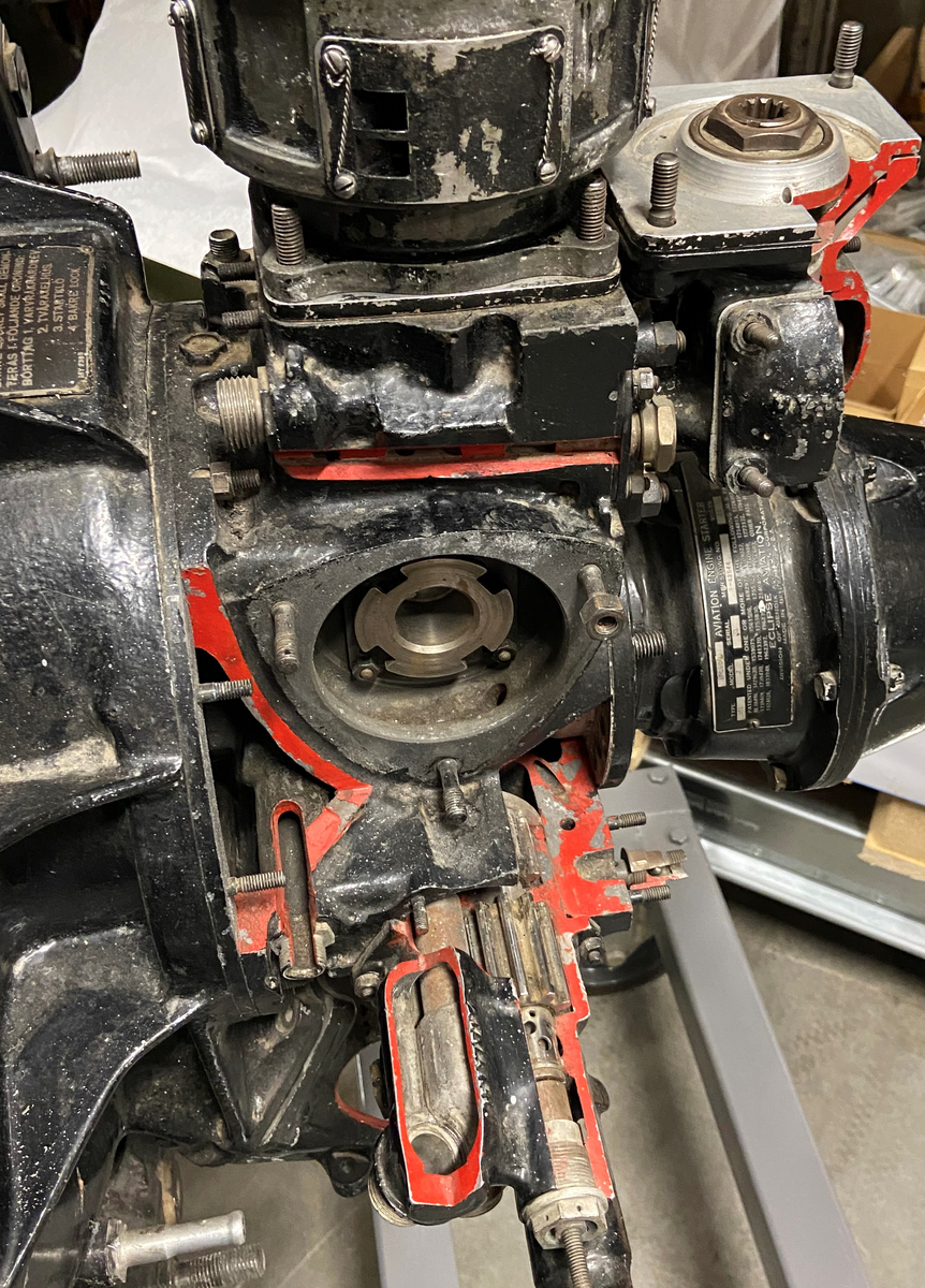 FlygmotorNohab Mercury My XXIV, uppskuren för instruktionsändamål. Vissa hjälpapparater saknas.
