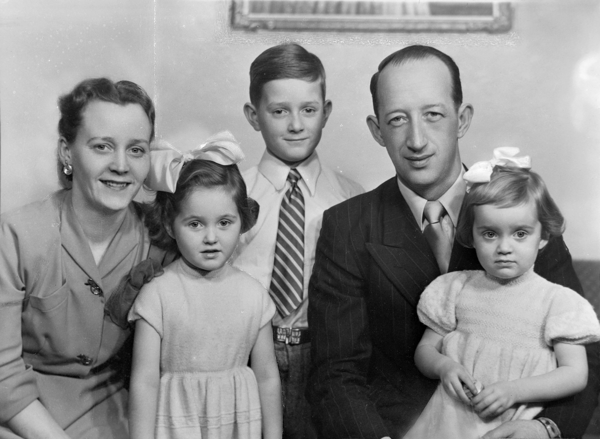 Agent Torbjørn Berg med familie