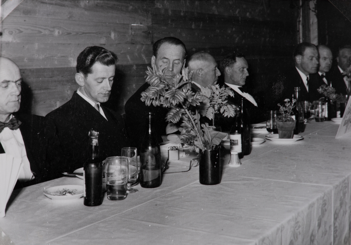 Sangerstevne på Borkenes i Kvæfjord, 1955.