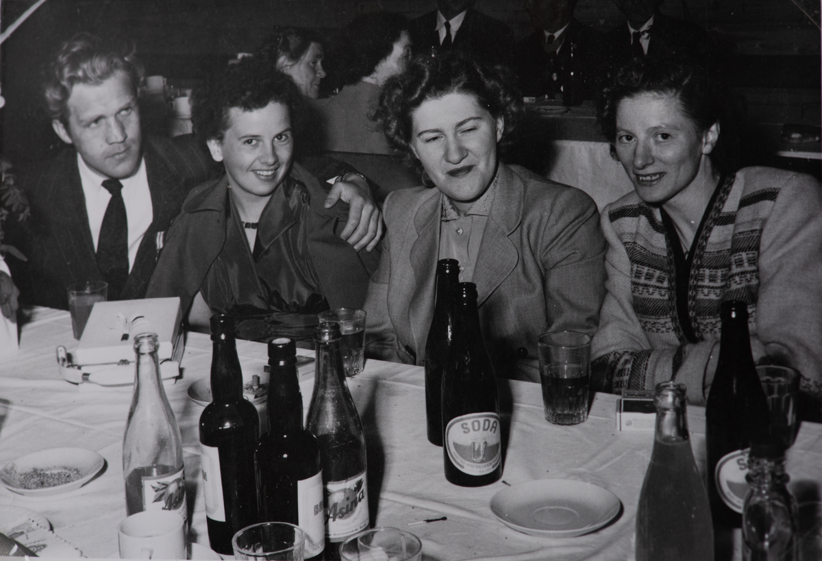 Sangerstevne på Borkenes i Kvæfjord, 1955.