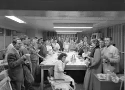 Andr. L. Riis - spisepause under oppussing