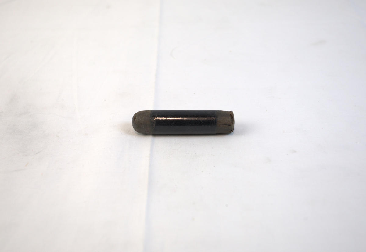 Gjenstand med butte ender. Brukt i gullsmedvirksomhet.