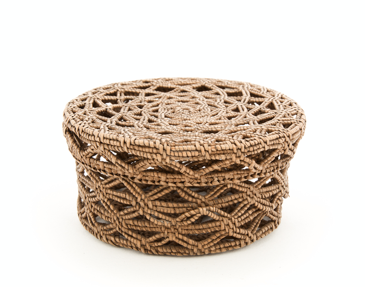 Lita tågfletta korg.