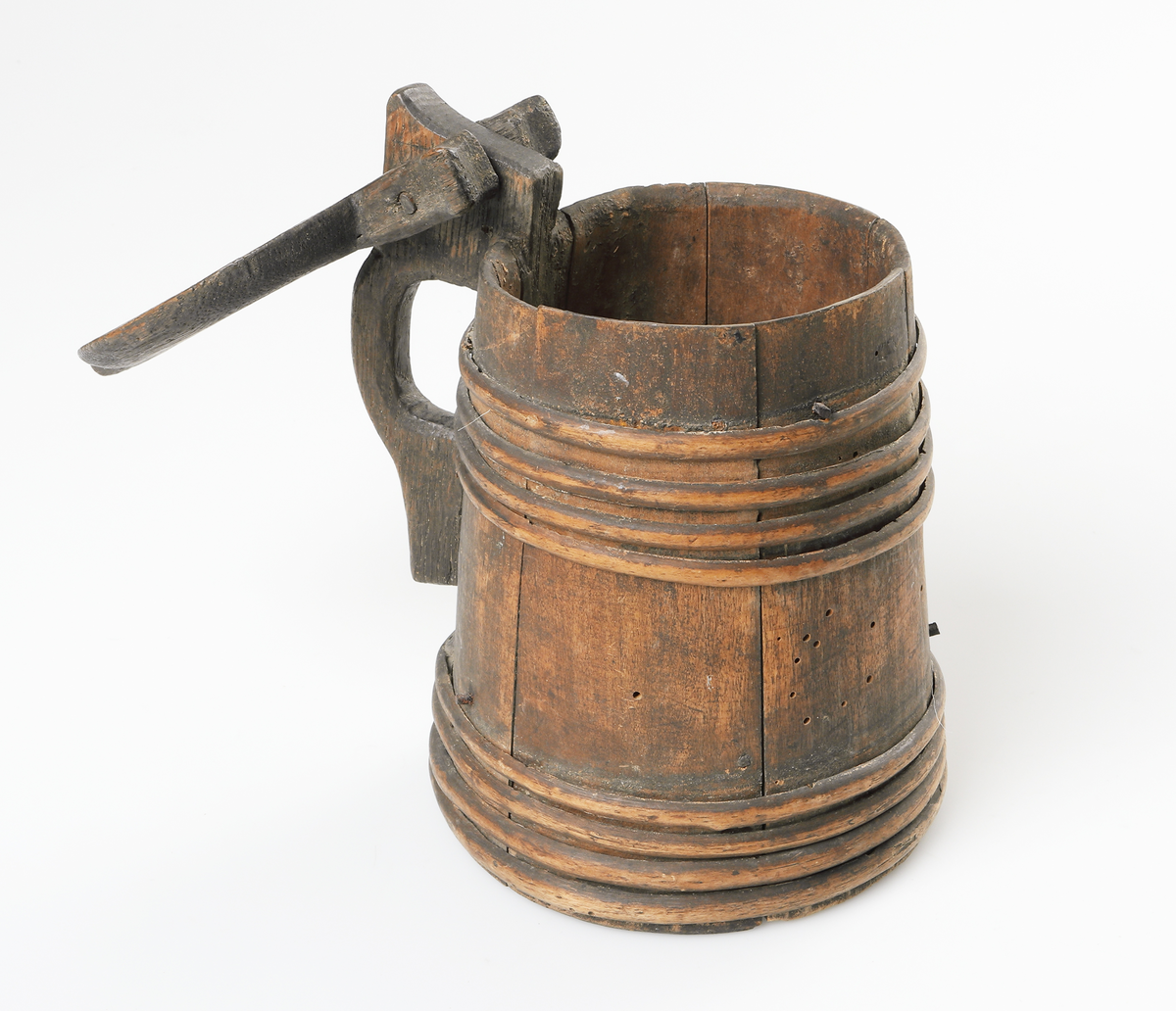 Dryckeskärl (stop) av trä.