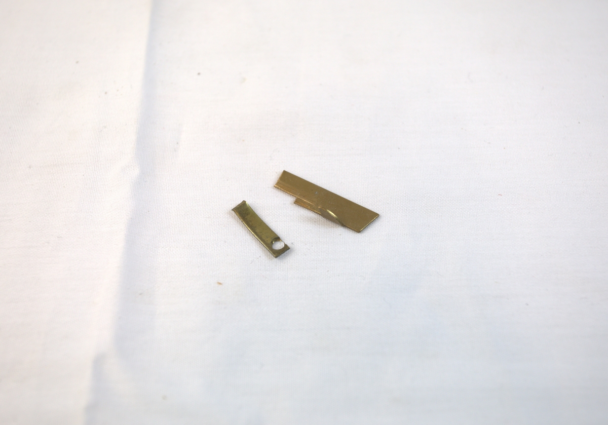 Metallmateriale brukt i gullsmedvirksomhet.