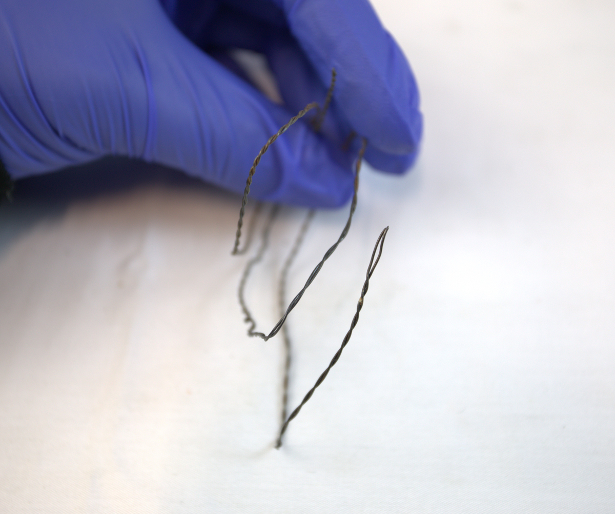 Tvinnet metalltråd brukt i gullsmedvirksomhet.