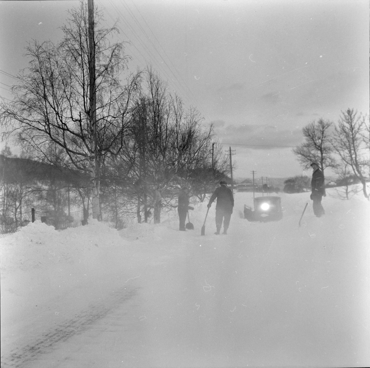 Snøstorm skaper trafikkproblemer på Byåsen