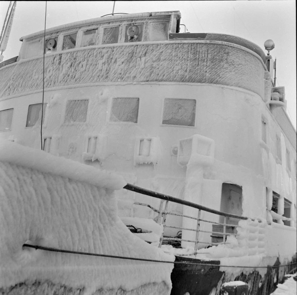 Hurtigruteskipet DS Lofoten nediset