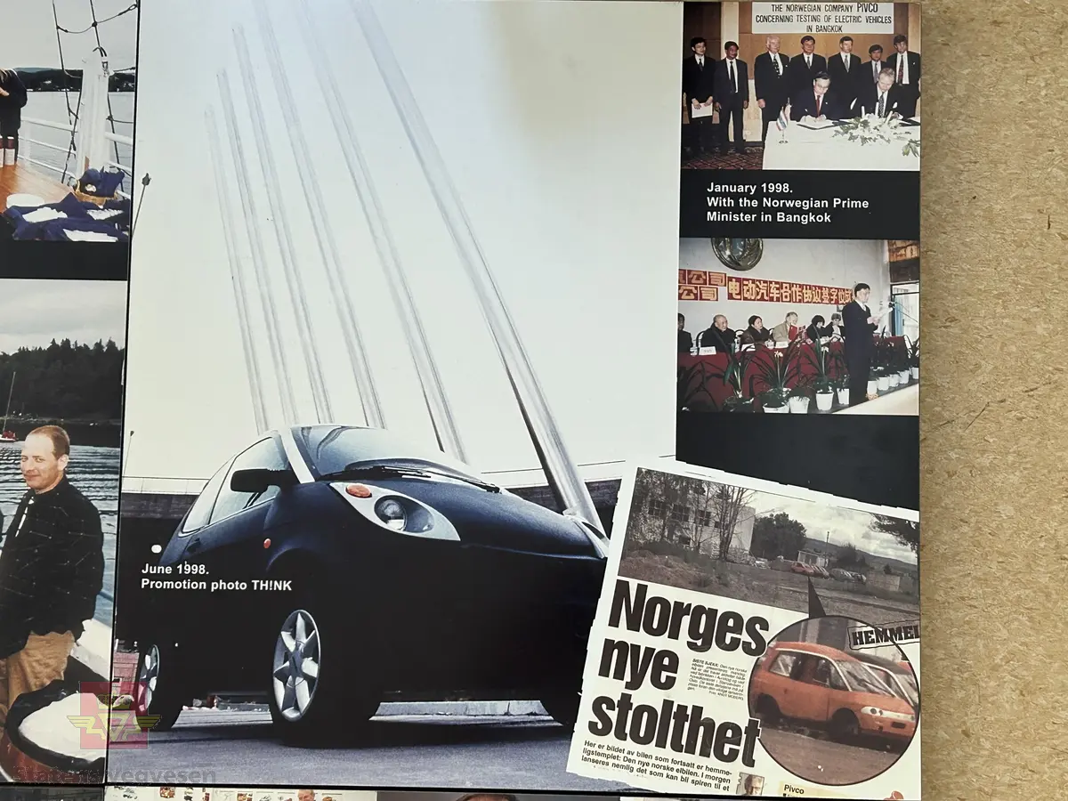 12 enkeltbilder i 50x50cm som samlet viser Pivco/Thinkhistorien fra 1972-1999.
