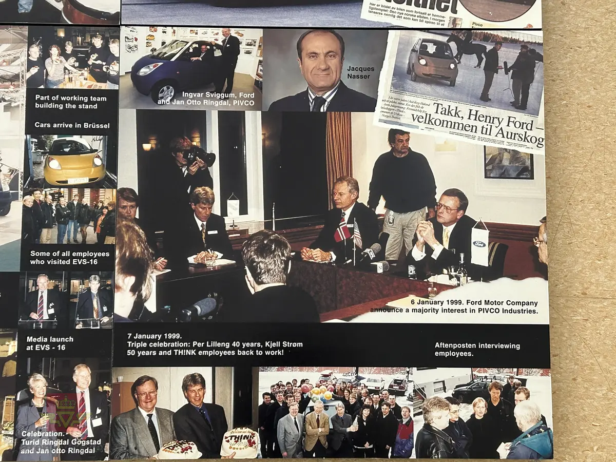 12 enkeltbilder i 50x50cm som samlet viser Pivco/Thinkhistorien fra 1972-1999.
