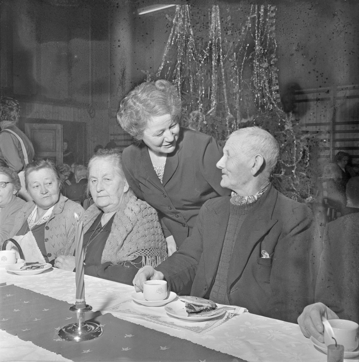 Barnesanitetsforeningen Småplukk arrangerer juletrefest for eldre