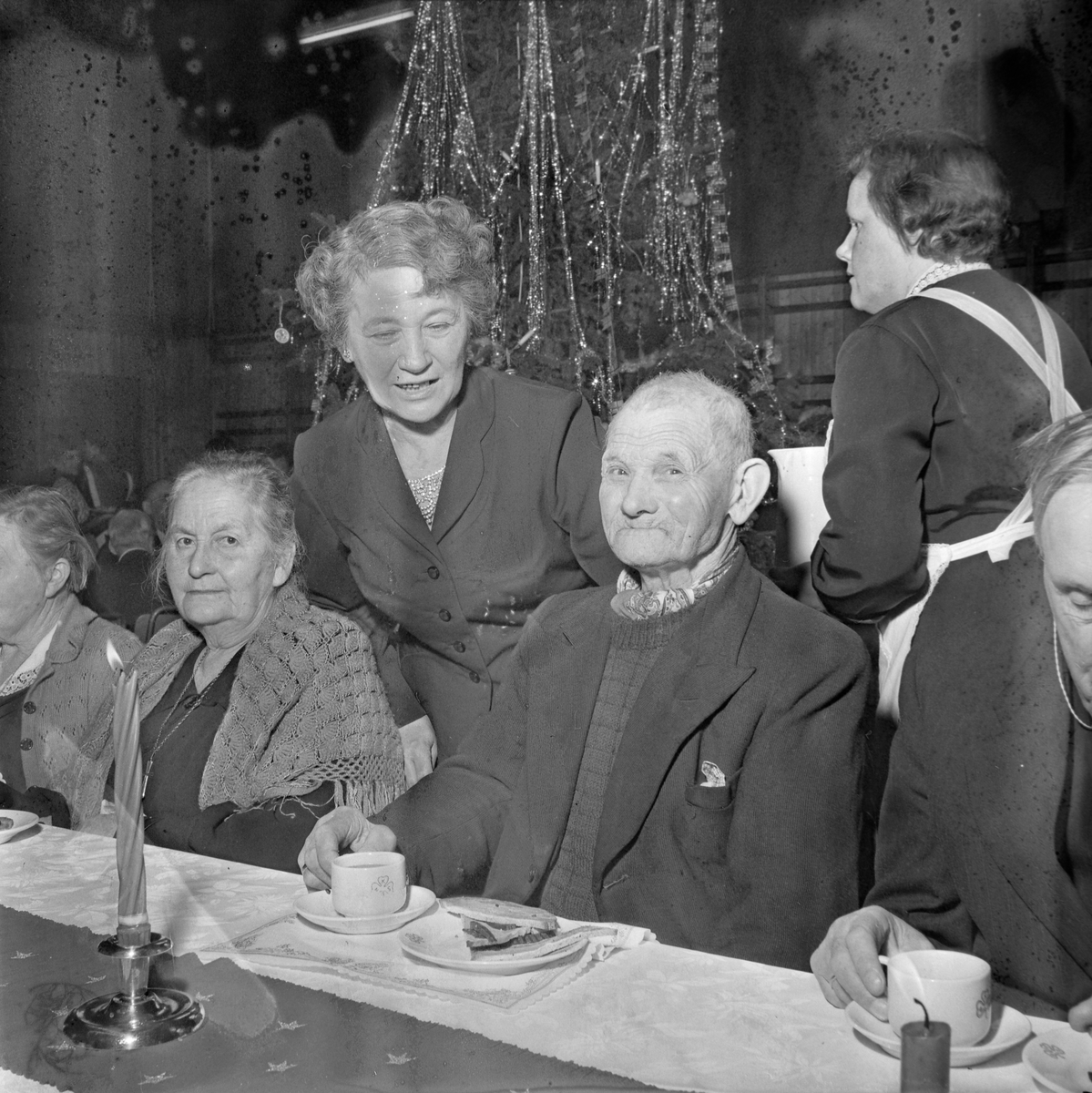 Barnesanitetsforeningen Småplukk arrangerer juletrefest for eldre