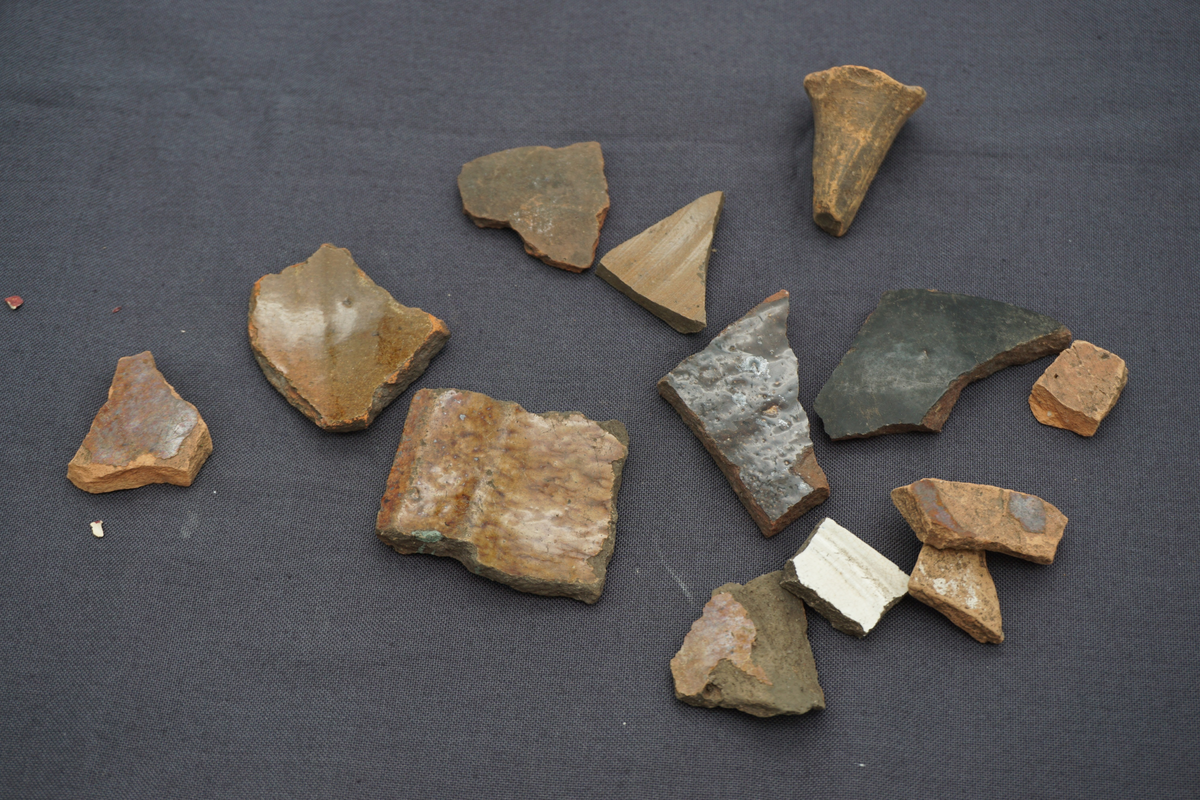 Keramik och kritpipor från Getakärr.