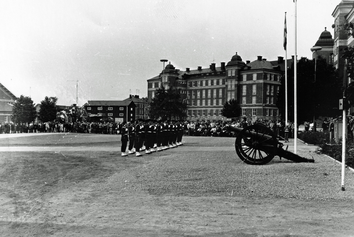 P 4 besöksdag 1979. Kaserngården