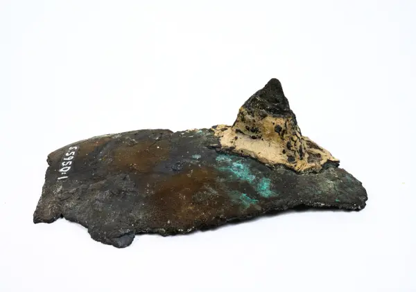 Fragment av järngryta