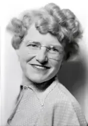 Hamar, portrett lærer Gyda Midthaug, Holsetgata 62,