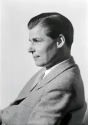 Hamar, portrett direktør Gudbrand Søberg (1917-1983), Victor