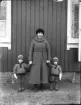Dals Rostock. Ellen Andersson med barnen Arne och Maj?