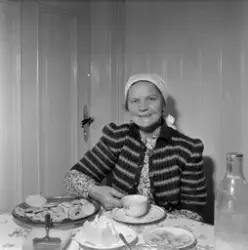 Diverse personer intervjuet om økonomien før jul