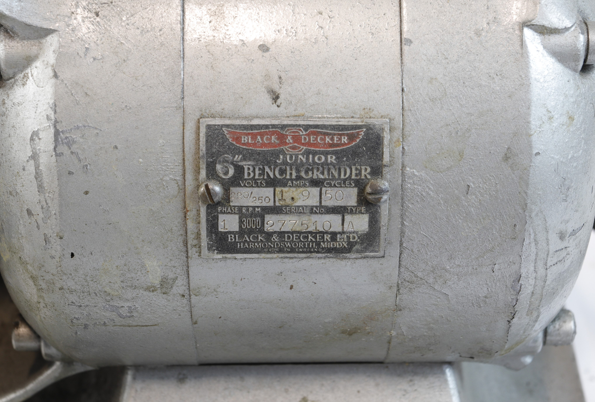 Benkesliper. Med ledning og støpsel.