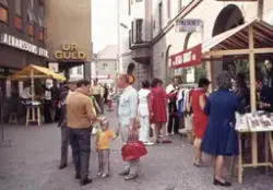 Stånd utanför butiker