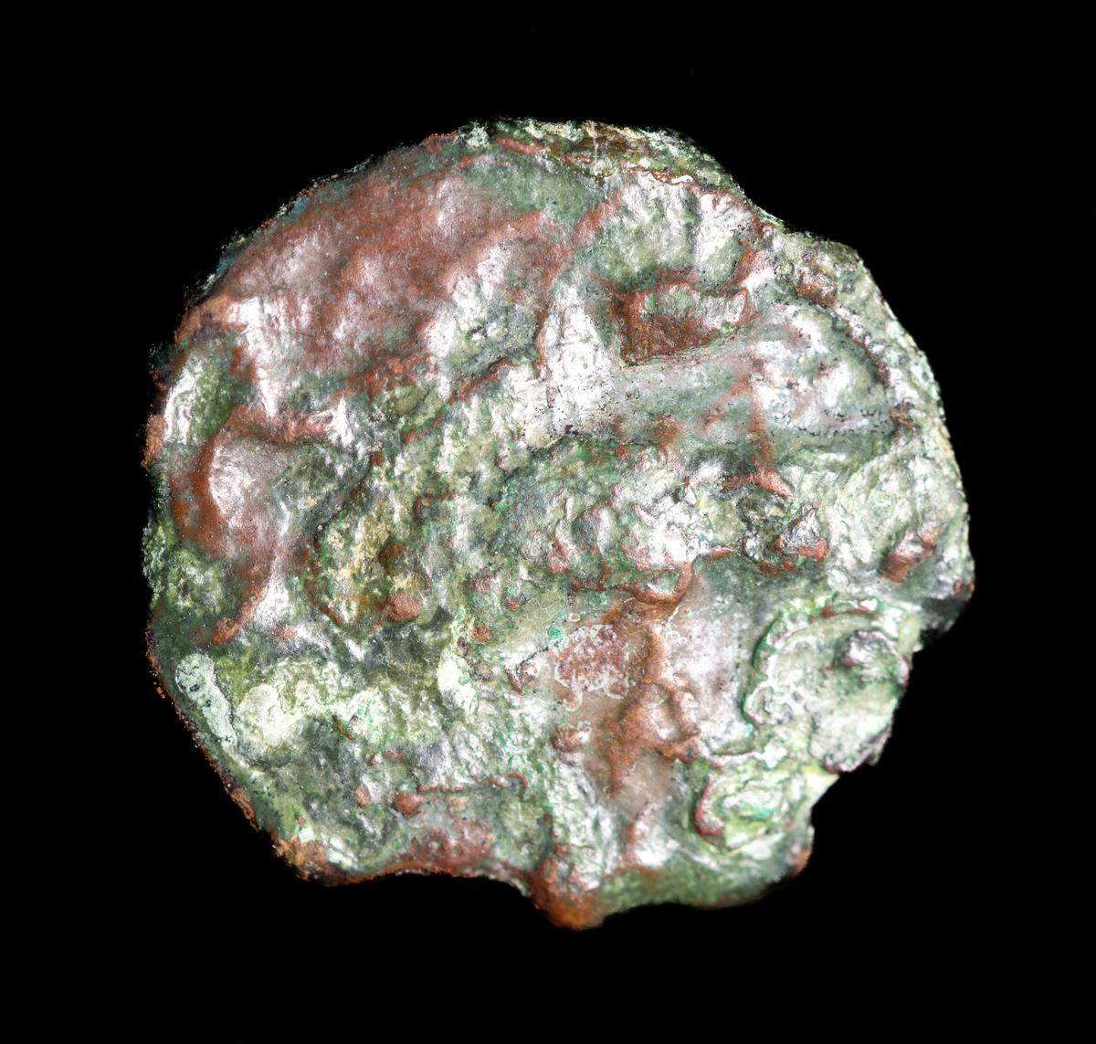 Bronsmynt Obestämbart. Arkeologiskt föremål.