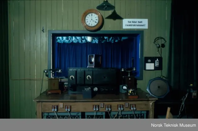 NRK, studio fra 1925 og 1975