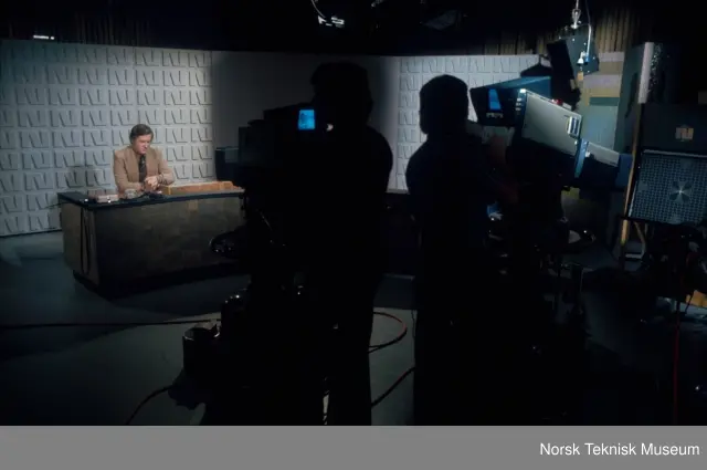 NRK, studio fra 1925 og 1975