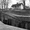 Motiv från Tannefors sluss 1961. I fonden slussvaktarebostaden.