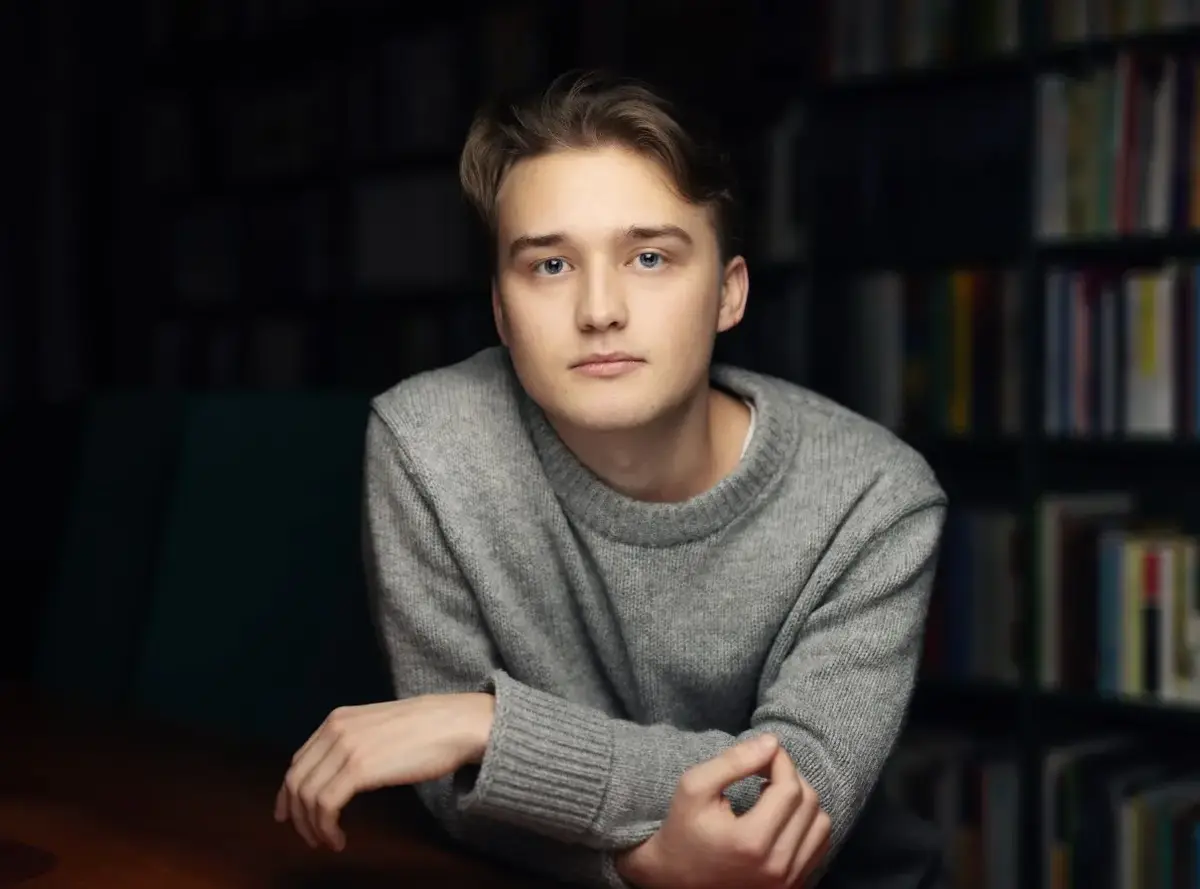 Portrettbilde av forfatteren Martin Tilrem