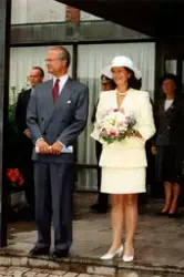 Det svenska kungaparet på besök vid stadshuset i Mölndal den